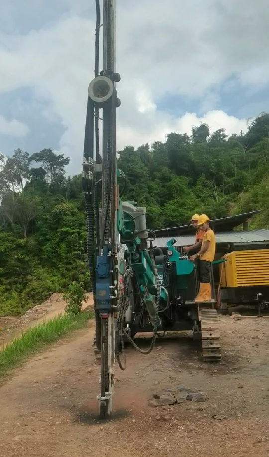 完美体育（中国）官方网站KS680成功抵达马来西亚新矿山